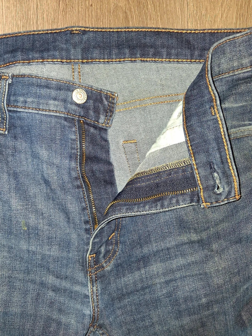 Levi's Men's Slim Straight Jeans - Medium Blue Wash